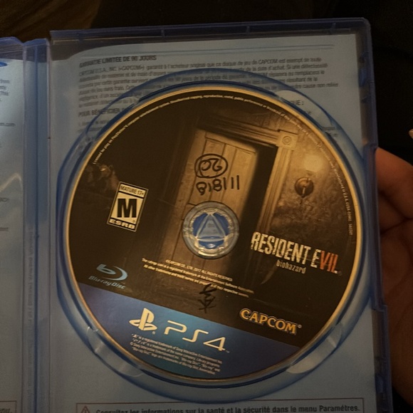 Resident Evil Biohazard
PS4 game - Picture 2 of 2